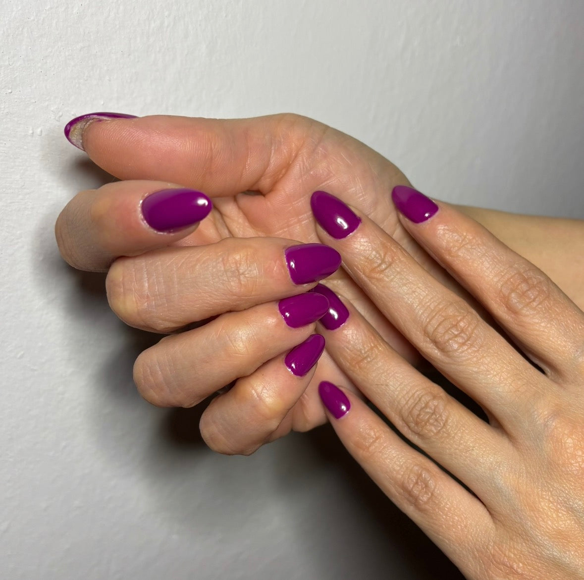 Gel Neglelak – Sangria Shadow