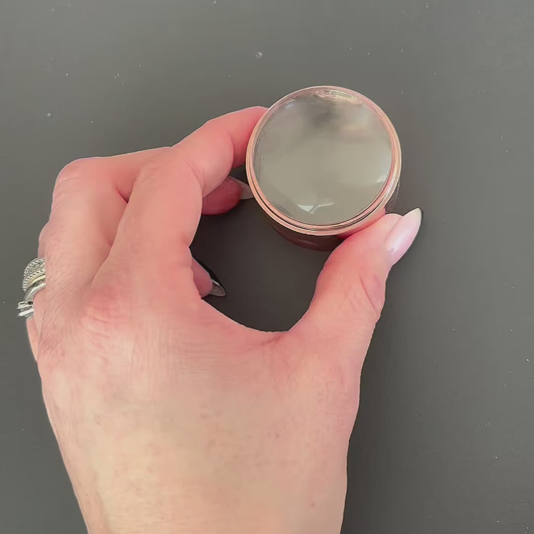 Indlæs video: Gel Stamp til Fransk Manicure